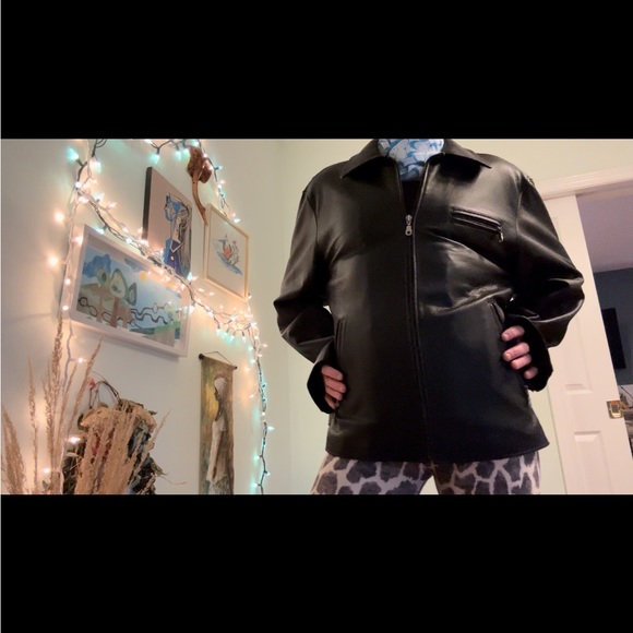 Harley Davidson Leather Jacket - Picture 3 of 17